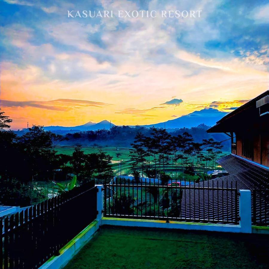 Kasuari Exotic Resort Magelang Exterior photo