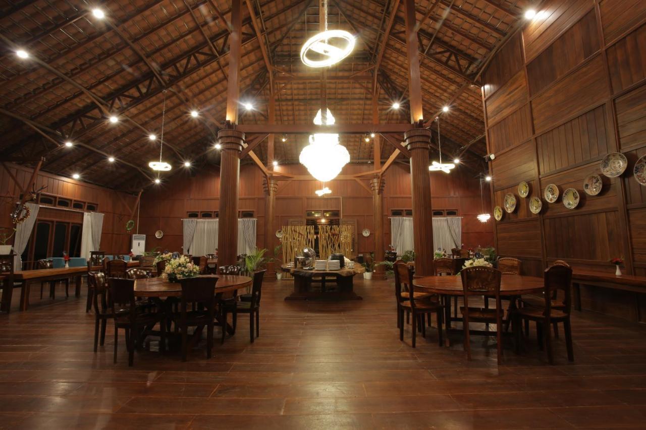 Kasuari Exotic Resort Magelang Exterior photo